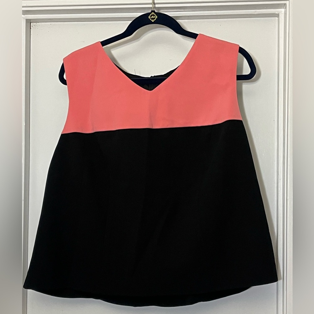 Jessica Howard Pink and Black Sleeveless Blouse